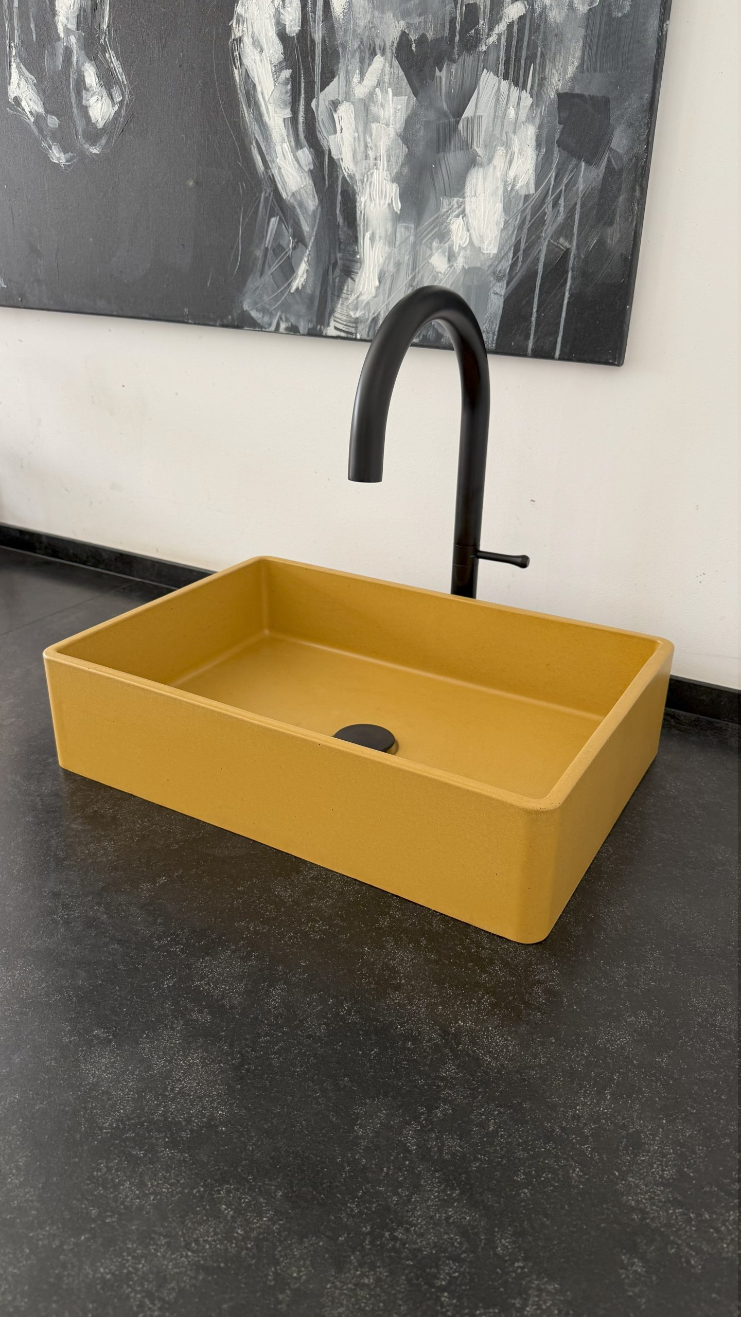 Umywalka betonowa nadblatowa